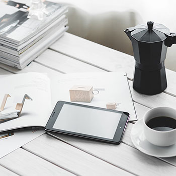 你以为你在看热闹，它在看你，别再搜这些“入口”了——这种“弹窗更新”用“验证年龄”套信息；不要共享屏幕给陌生人